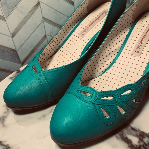 Green pumps - Picture 2 of 3